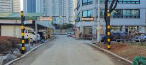 시흥도시공사, 월곶생활체육관 진입로 높이제한시설 설치