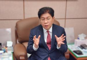 [인터뷰] “관광 소비도시 한계”… 안성민, 영도 산업 재편 제시